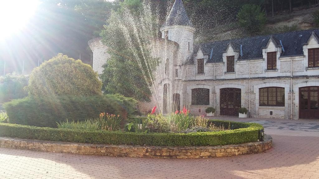 Chateau La Fleunie - Hotel Et Restaurant Tulle Kültér fotó