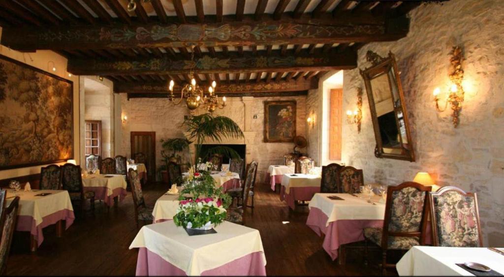 Chateau La Fleunie - Hotel Et Restaurant Tulle Kültér fotó